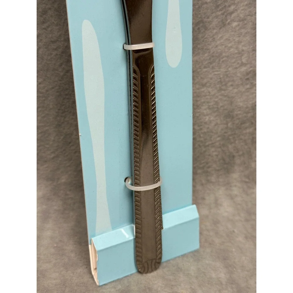 Gibson Tustin Dinner Knives Set of 12 Silver NWT Stainless‎ Steel 3 Piece Set
